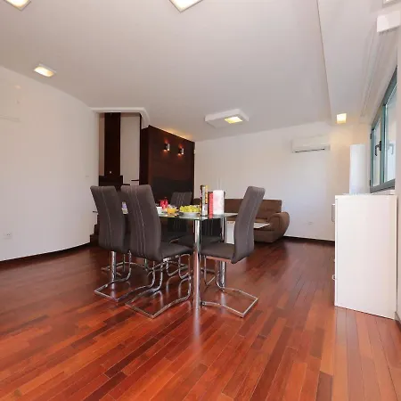 Luxurious In Dalmatia, Offering Sea Views 아파트 *