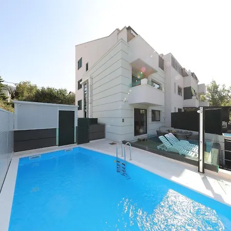 Apartmán Luxurious In Dalmatia, Offering Sea Views Seline