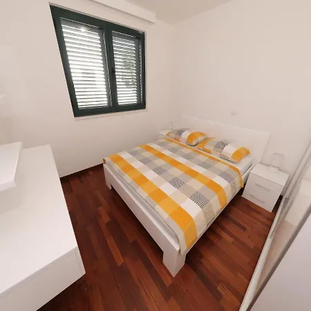 Apartmán Luxurious In Dalmatia, Offering Sea Views